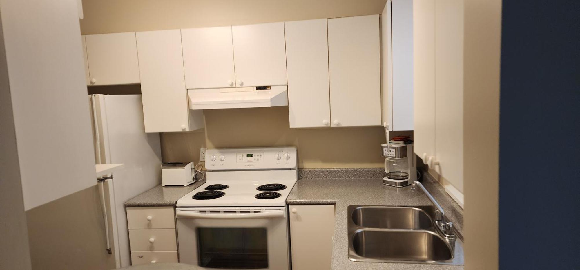 Times Square Suites Hotel Vancouver Bagian luar foto