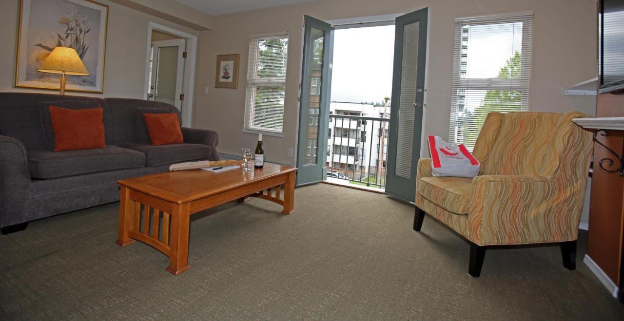 Times Square Suites Hotel Vancouver Bagian luar foto