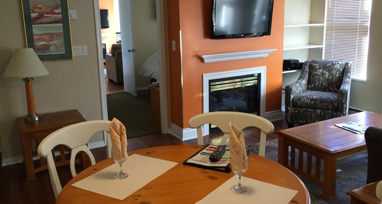 Times Square Suites Hotel Vancouver Bagian luar foto
